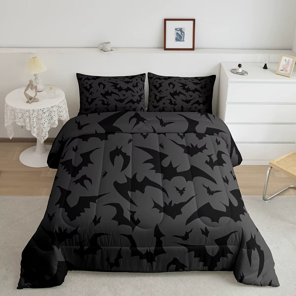 Bats Pattern Comforter Set with 1/2 Pillowcases, Night Bedding Set for Women, Halloween Comforter for Women Adults Room Decor