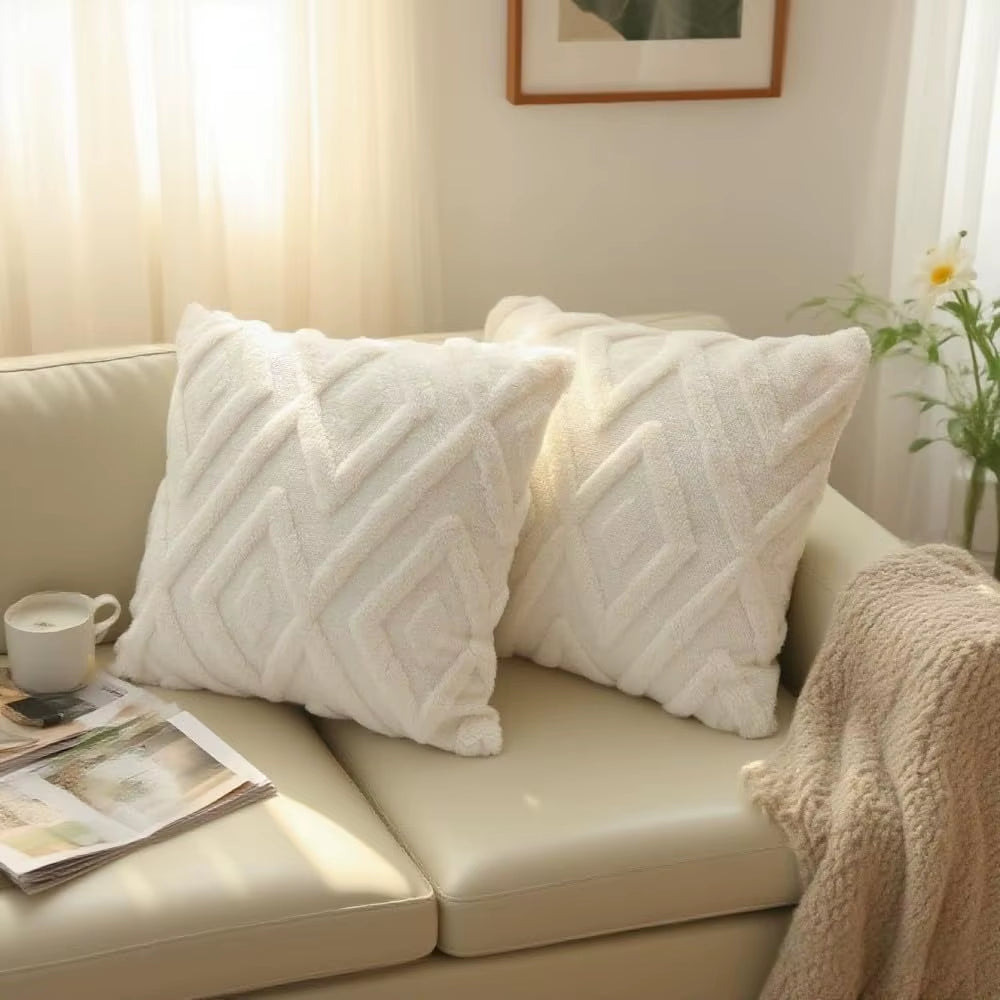 2Pcs Artificial Plush Geometric Pattern Throw Pillow Covers, Suitable for Various Occasions Such as Bedding and Home Decoration